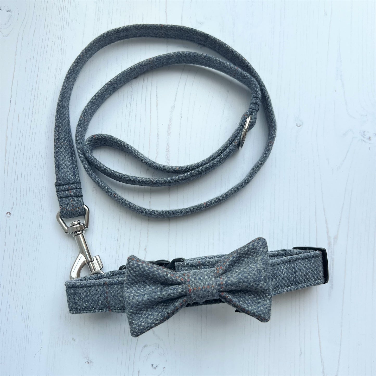 Pictured are University Tweed Collar, Leash and Pet Bowtie.