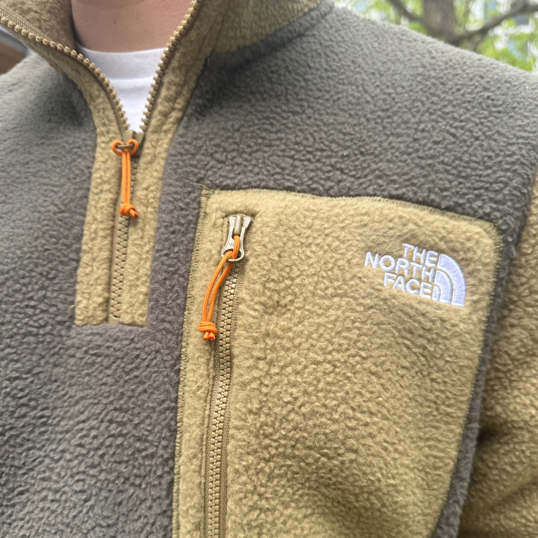 The North Face Yumiori 1/4 Zip Fleece Jacket (Men's Fit)