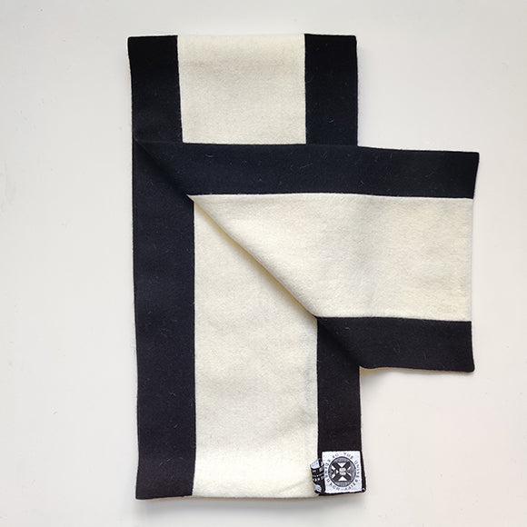 Black and white graduation scarf for MA/BA degree award. 